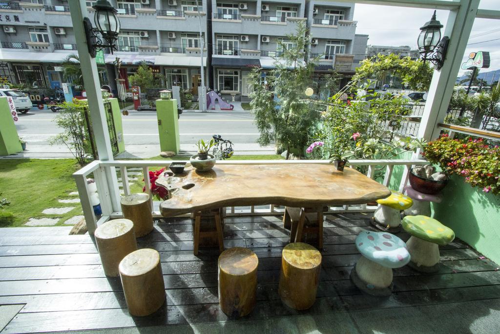 Vicking Guesthouse Taitung ภายนอก รูปภาพ