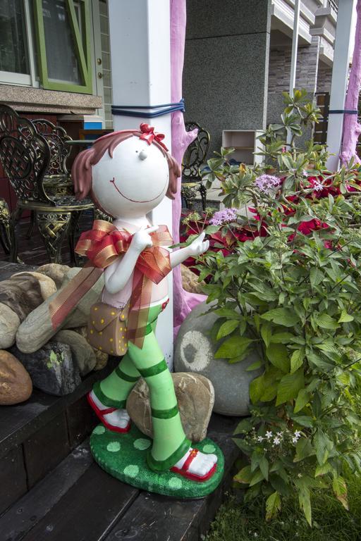 Vicking Guesthouse Taitung ภายนอก รูปภาพ